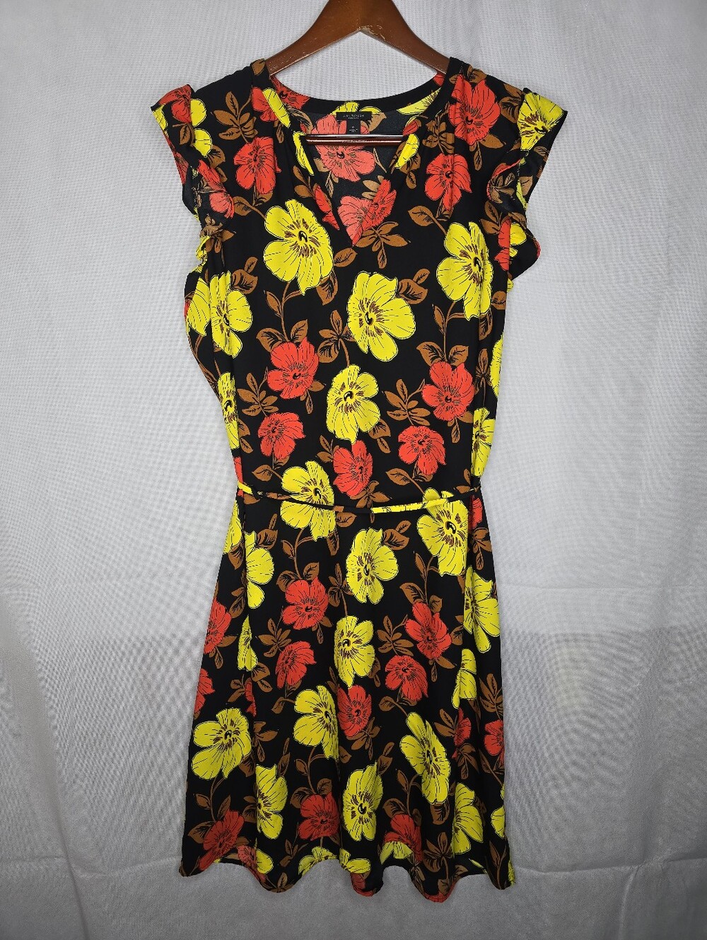 Ann Taylor Factory Belted Shift Dress Black Yellow Retro Floral Sleeveless Vneck